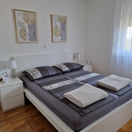 Apartman Nicol Ližnjan Exterior foto